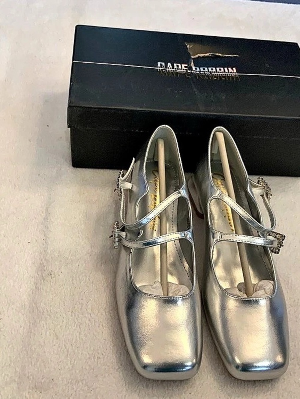 Cape Robbin Silver Mary Jane 1” Heels new in box size 7 sku 3395